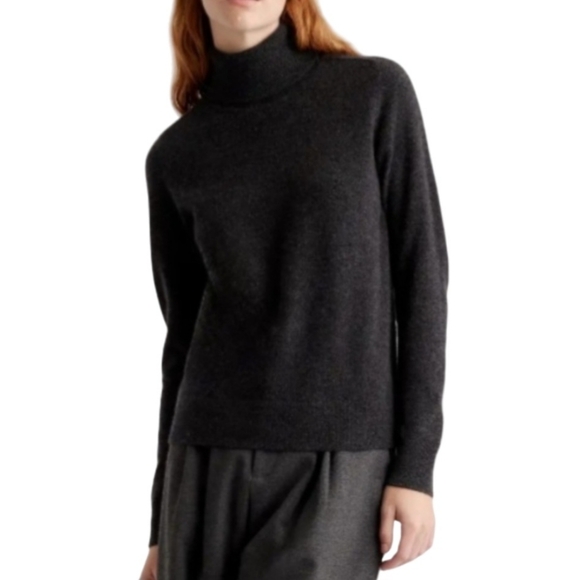 Banana Republic Turtleneck Size M Charcoal - Picture 8 of 8
